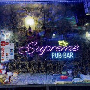 Supreme Pub Bar 012